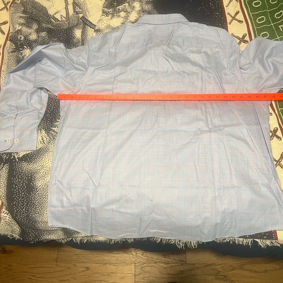 Untuckit long sleeve button down shirt - Picture 5 of 6